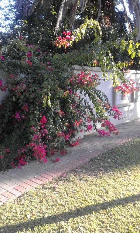 Poetry Guestrooms Vryburg Exterior photo